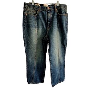 Universal Threads Stone Washed Vintage Straight Leg Jeans New with Tags Size 18